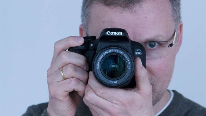 Canon EOS 800D: nowa lustrzanka cyfrowa dla początkujących