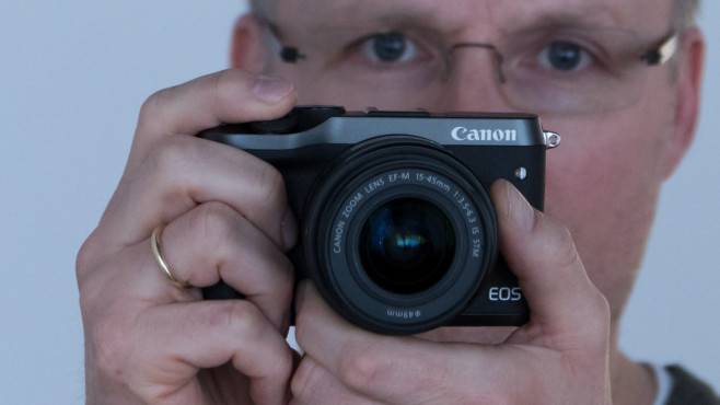 Canon EOS M6: kompaktowy aparat systemowy